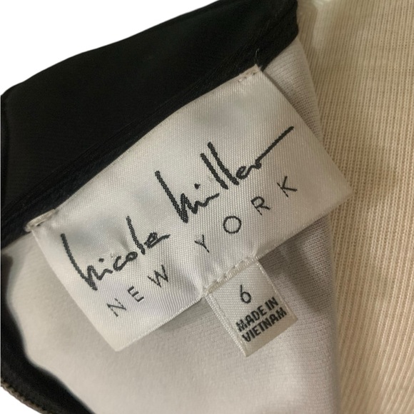 Nicole Miller black dress with dramatic white lined sleeves size 6 - Picture 7 of 7